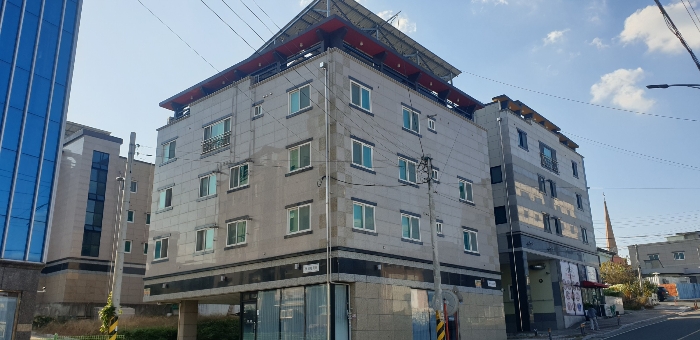 【 본건 전경 】