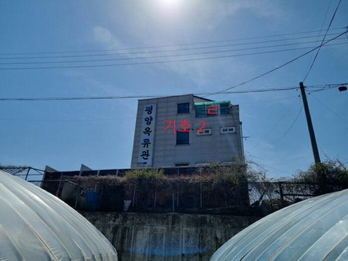 [전경 - 북측에서 촬영]