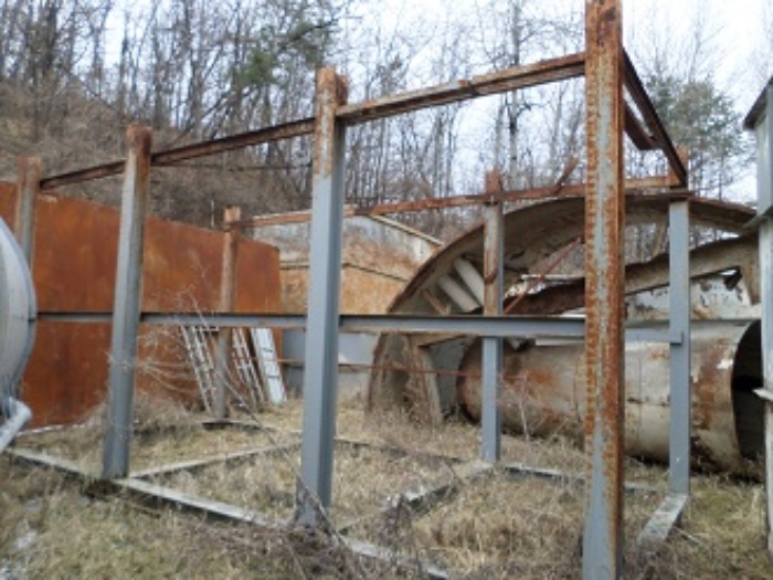 목록2에 소재하는 철구조물