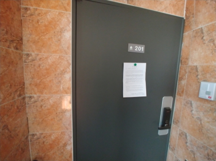 목록1,3번 201호 안내문 부착