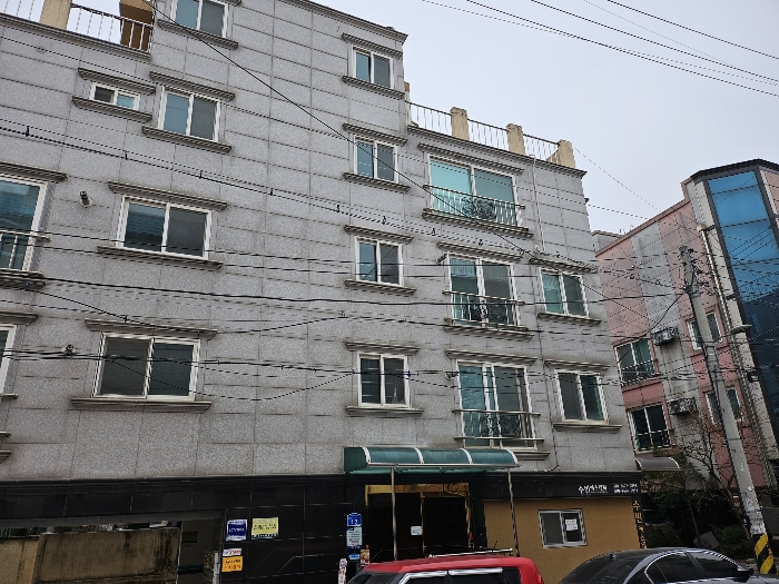 본건 서측 앞에서 남동측 방향 촬영