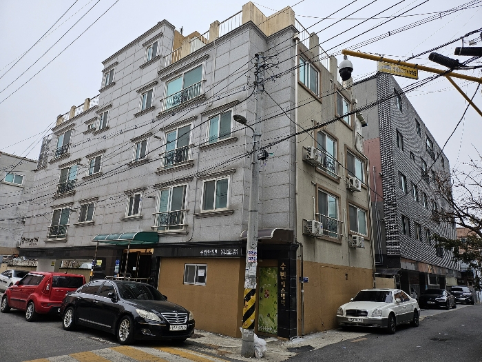 본건 남측 인근에서 촬영