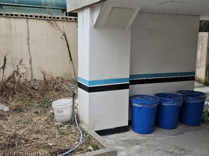 본건 1층 정원 주위환경