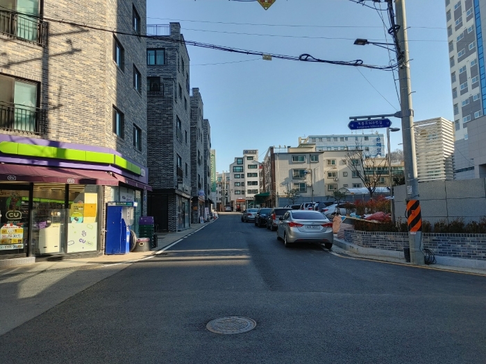 주변환경(남서측 도로)