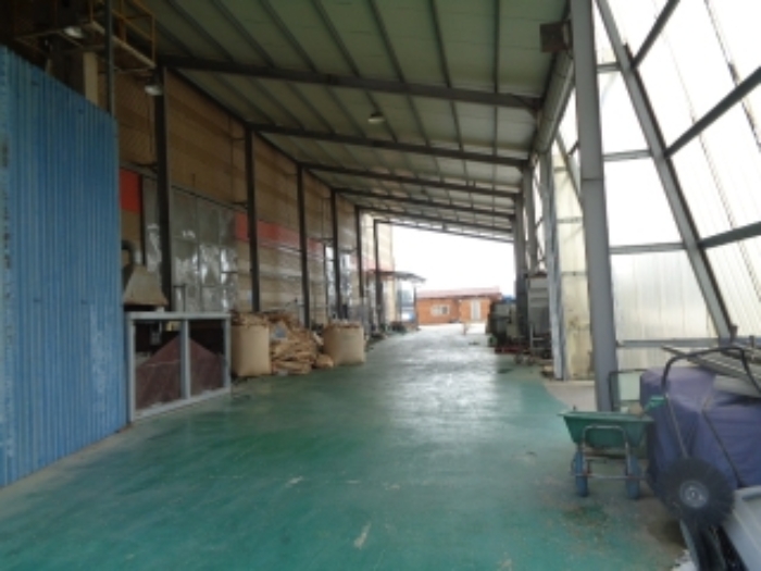 목록1의 공장 내부 전경