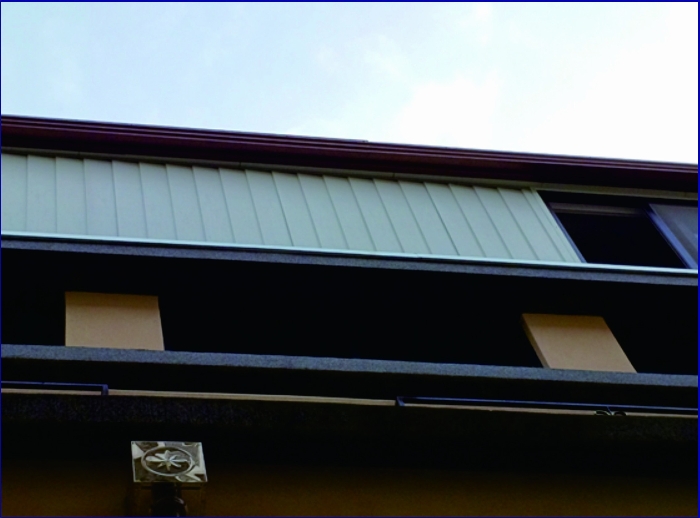 본건 건물 옥상 중 다용도
실 등으로 이용 중인 부분