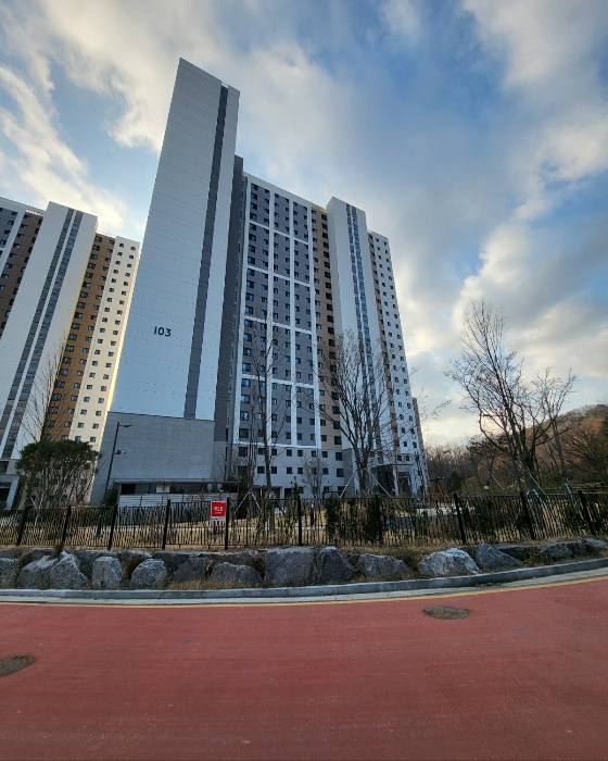 본건건물전경-3