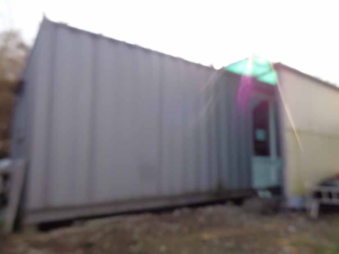 소재지1.(소길리 1363-18) 지상에 이동식 철재컨테이너 1동