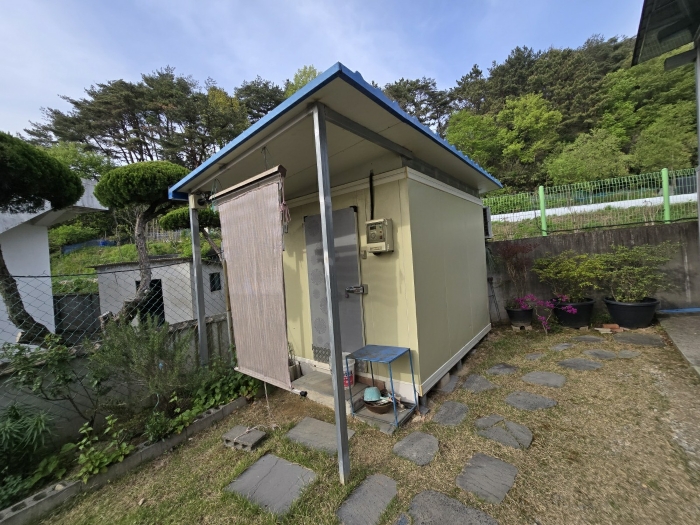 제시외 건물 ㉦ (저온창고지붕)