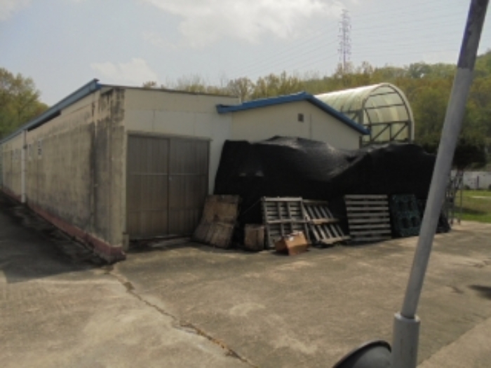 기호(13)전경 및 제시외건물 야적장,창고