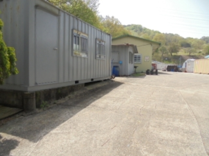 기호(1,3)지상 컨테이너박스 전경