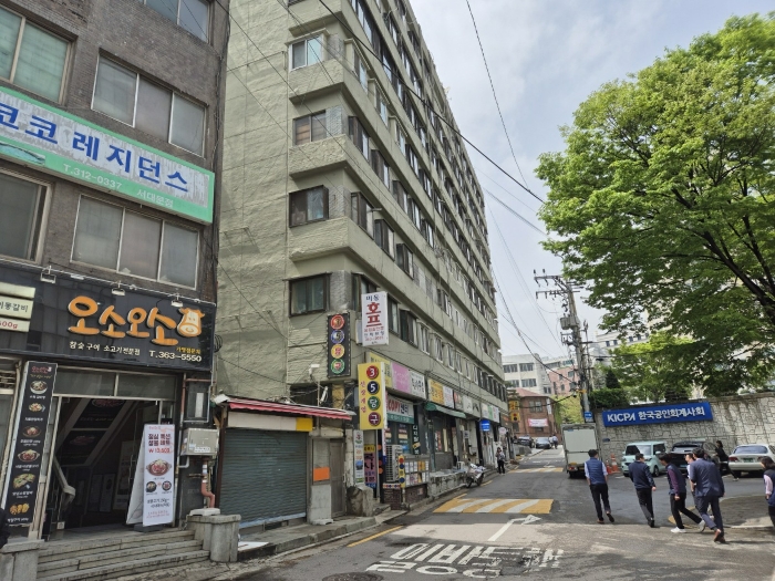 부근 전경(동측-> 서측방향)’><br /><img src=