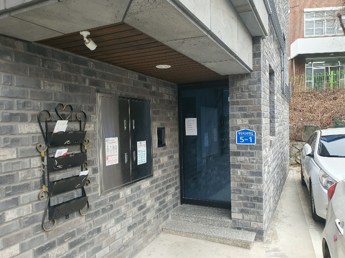 1층 공동 출입구 전경