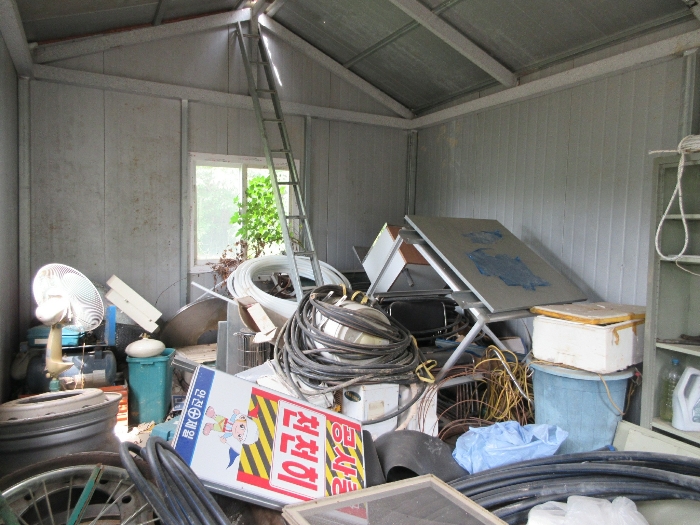 【 제시 외 건물 ㉠) 】