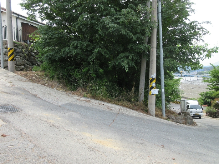 【 본 건 기호 10) 】