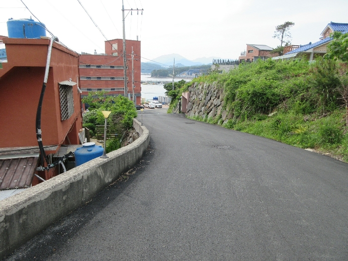 【 본 건 기호 25) 】