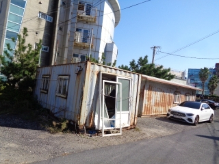 본 건(용담삼동 531-43) 전경(서측에서 본 모습)