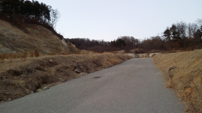 본건 북동측 인