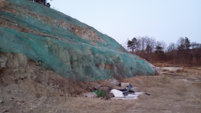 본건 법면부분에