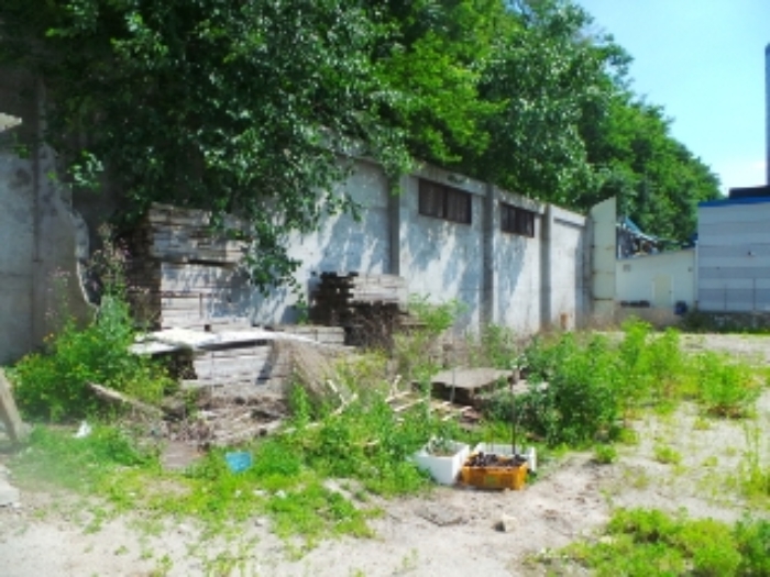 사진5번 [목록번호1번 부동산에 소재하는 건축자재 전경]