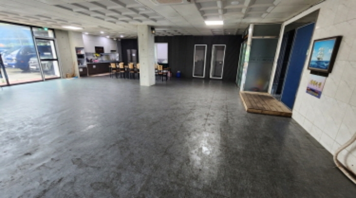 목록2 1층(주차장을 휴게실 용도로 사용)