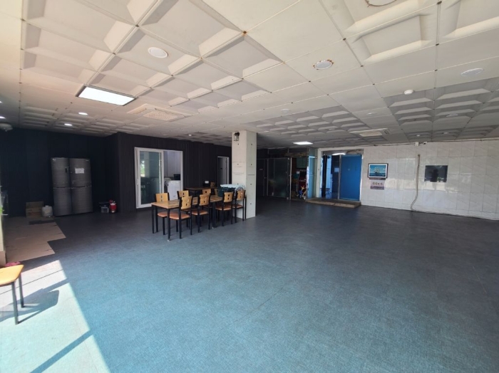 기호2) 1층 내부