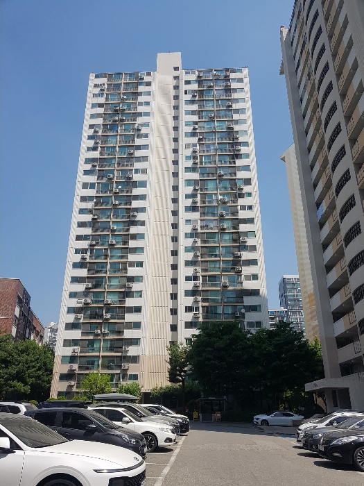 711동 전경 -남측에서 촬영