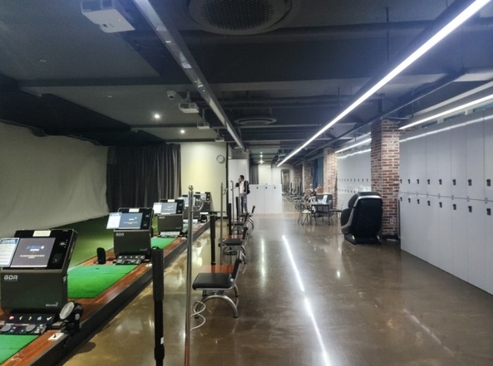 본건 내부 전경