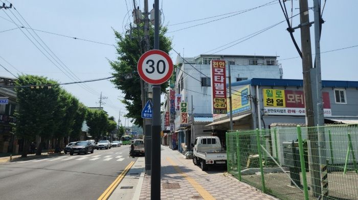 본건 전경 및 주위환경(북동측 촬영)