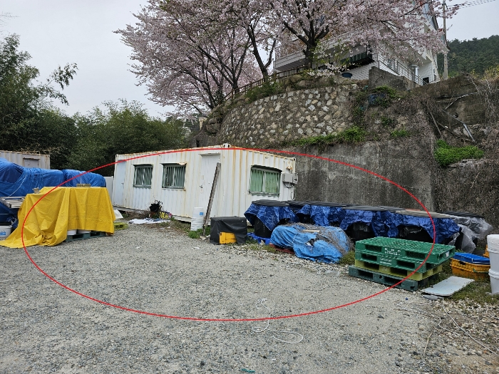 본건 및 내부 적재물