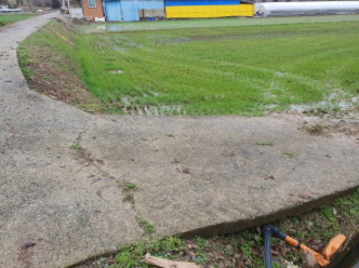 부동산표시 7번 전경