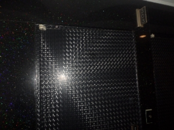 목록2. 3층 303호 객실 출입문