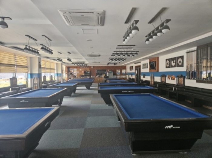 1층 당구장(건축물현황도 상 102호부터 105호까지 추정)