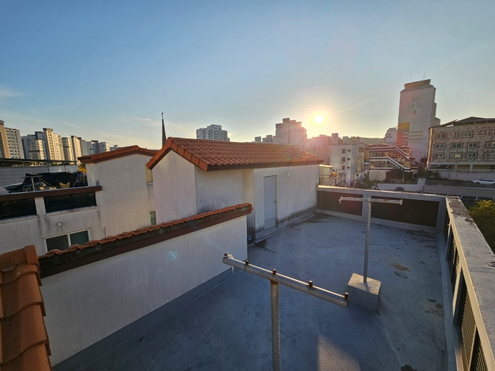 제시외건물㉡ 전