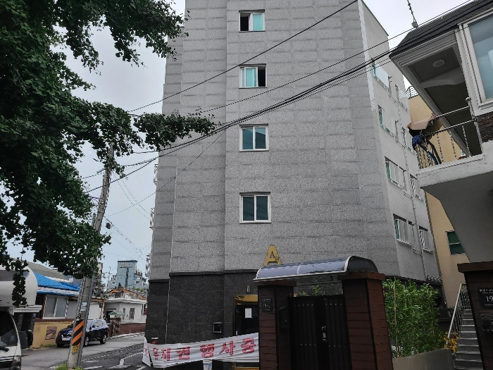 본건 건물 전경