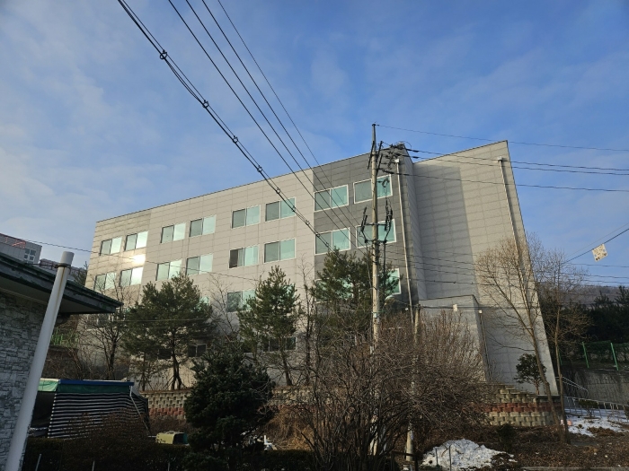 본건 건물 전경