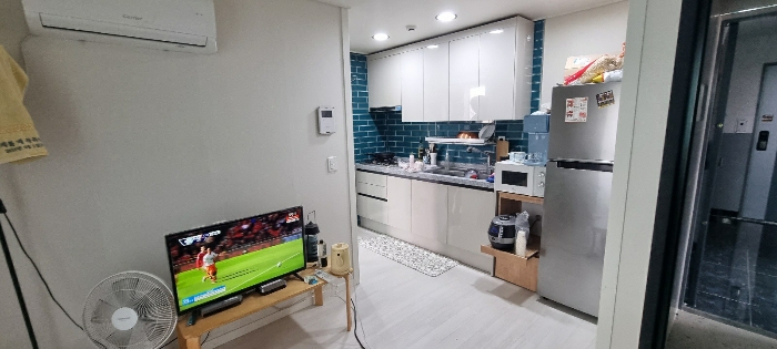 [본건 건물의 4층 다가구 주택의 내부 전경]