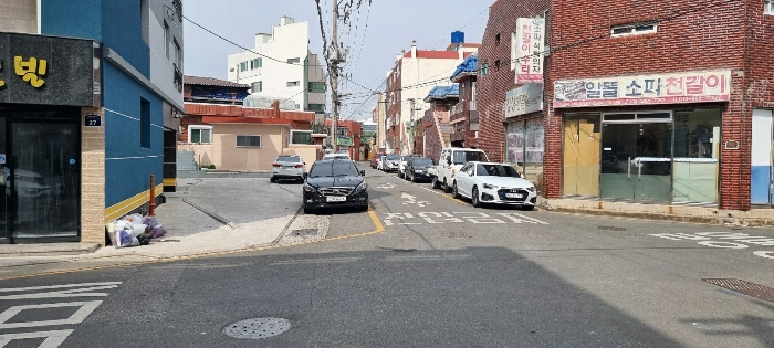 [본건 동측부분 주위전경]