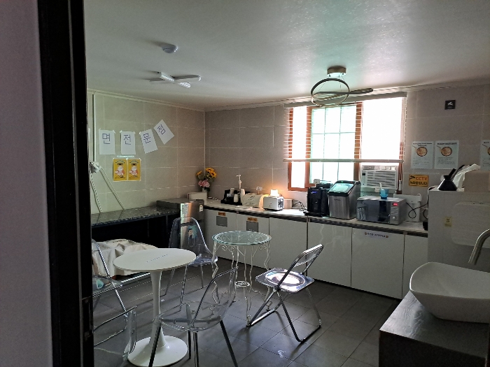 기호1) 8층 내부