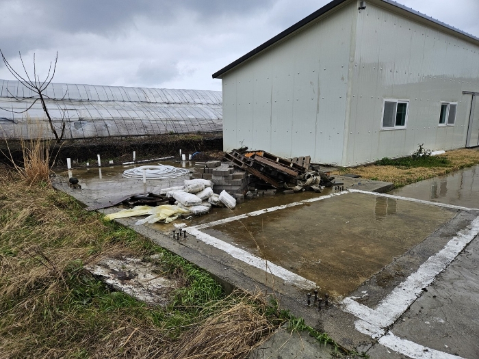 제시외 구축물①-④