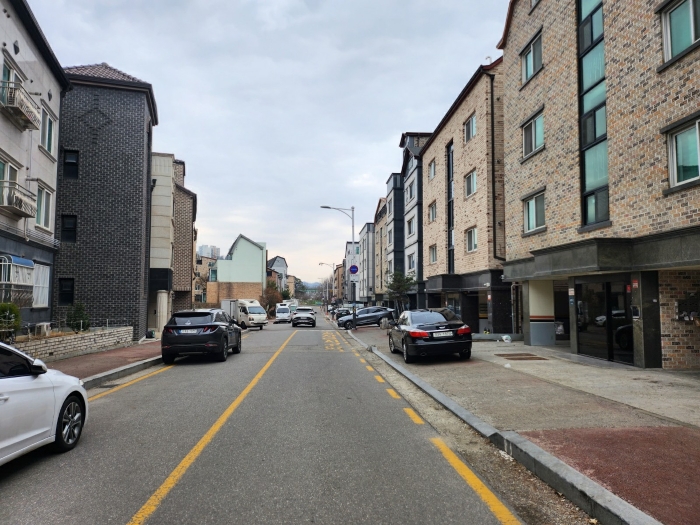 본건북측도로변