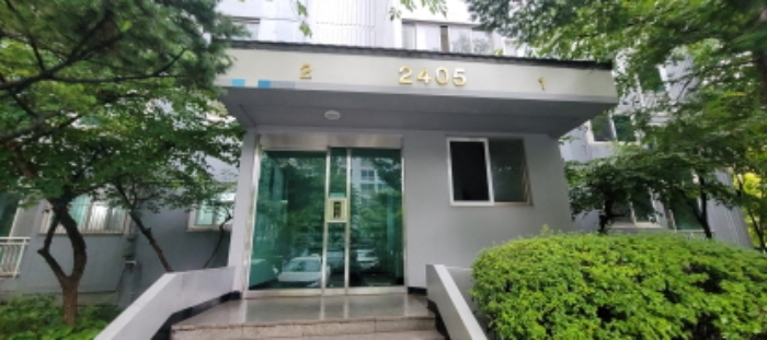 공동현관 출입문