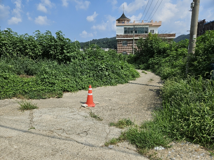 기호 1 동측 도로 및 기호 2
(남측)