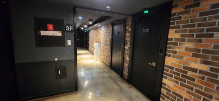 본건 3층 및 주변
