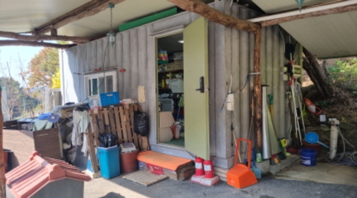 제시외 건물 5. 창고