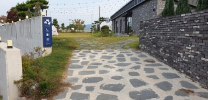 3,4번 부동산 진출입로 모습