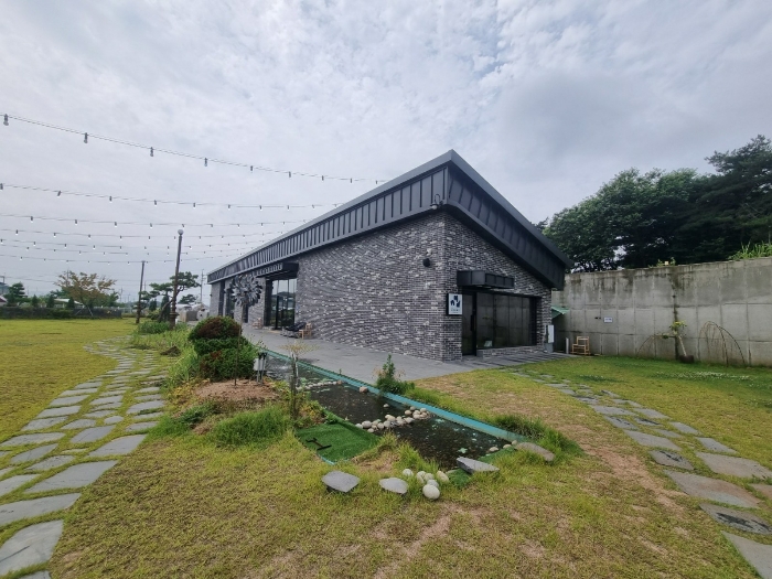 기호 4 1층 전경