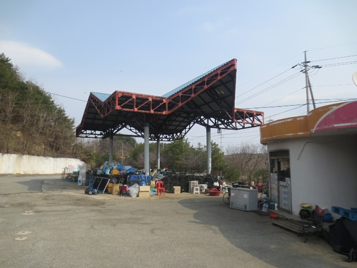 본건 지상의 제시외 건물