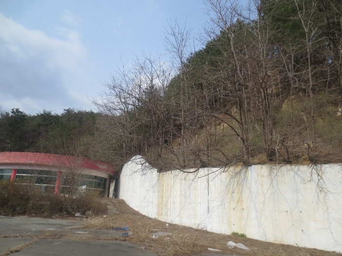 본건 중 법면사용 부분