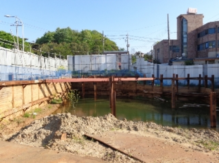 북쪽에서 바라본 모습